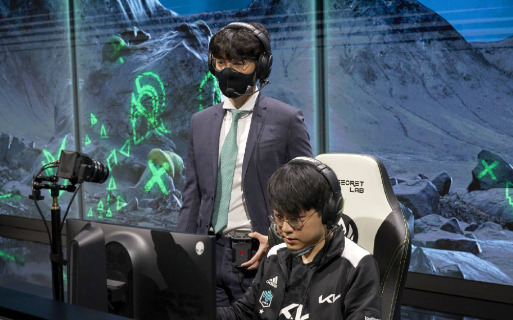 PSG力克BRO,Doinb单局斩获MVP激烈交锋半决赛,点燃全场激情 PSG力克BRO,Doinb单局斩获MVP激烈交锋半决赛,点燃全场激情