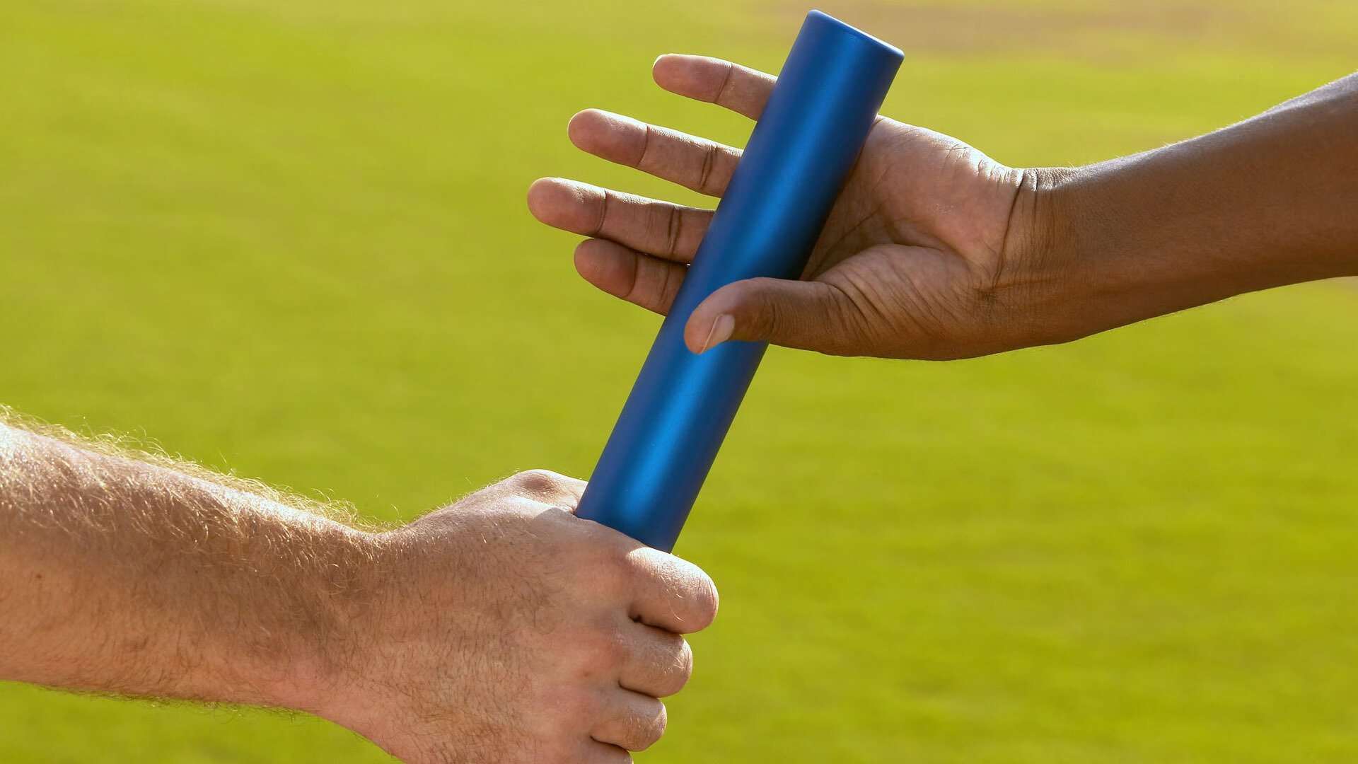 开云体育入口-当贝蒂斯的油轮封锁南非港口时，贝林厄姆的传球正跨越另一种边界