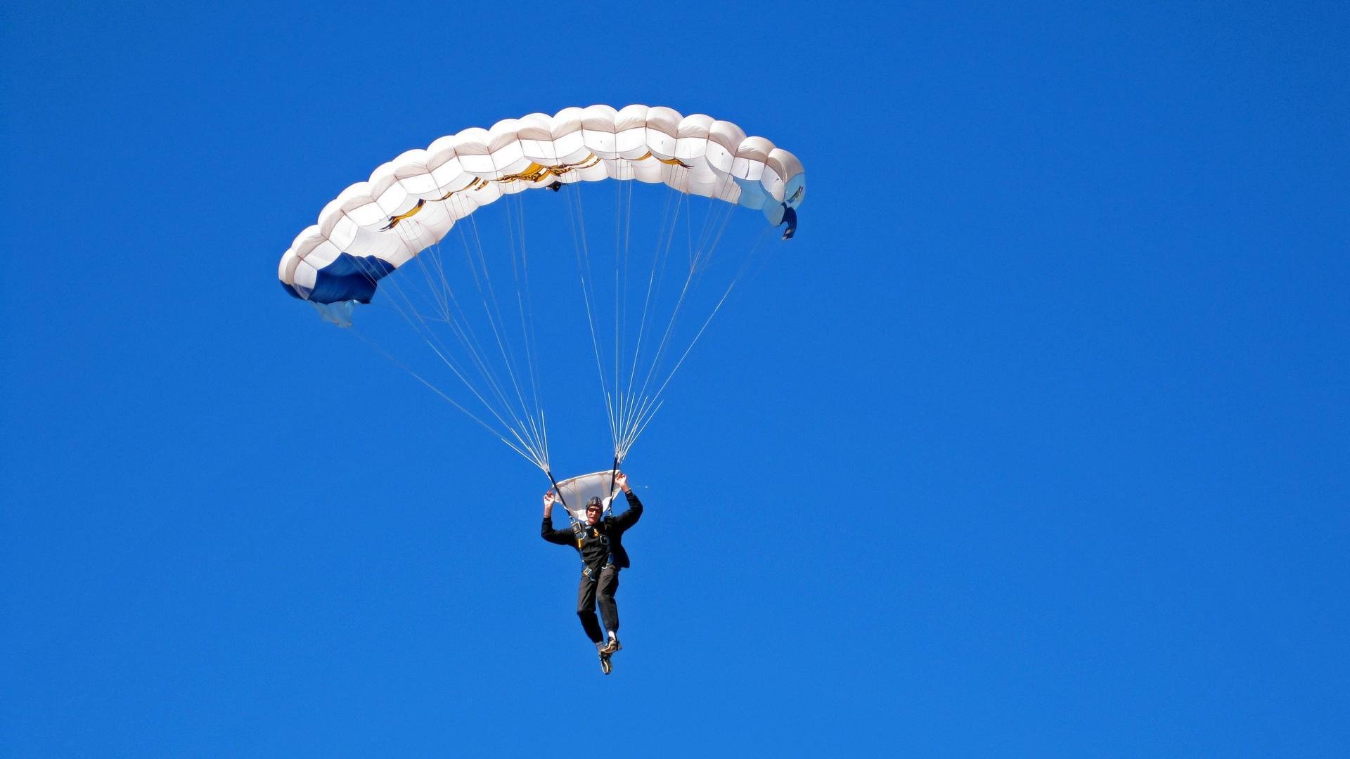 开云-窒息式碾压！非洲篮球王座易主？尼日利亚45分屠戮喀麦隆，西决级对抗变惨案